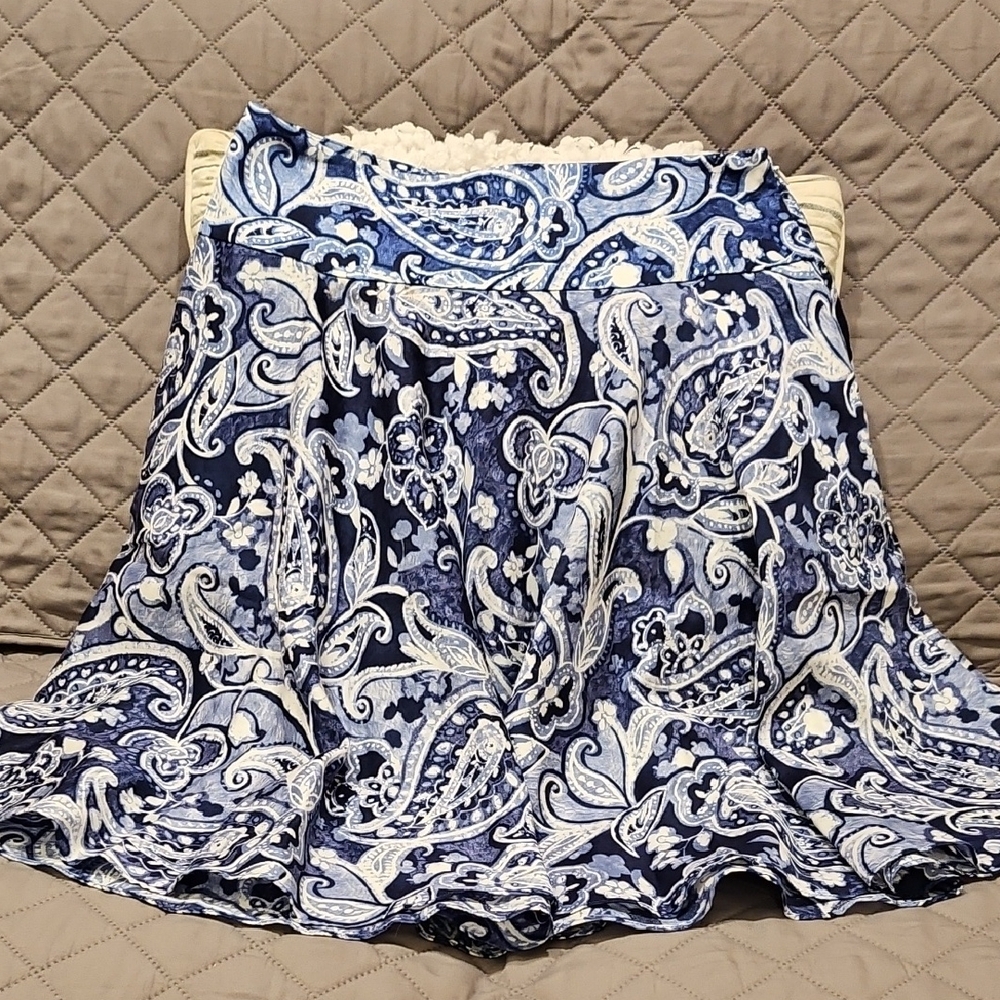 Lauren Ralph Lauren Blue and White Paisley Floral A-Line Pleated Skirt - Picture 15 of 16